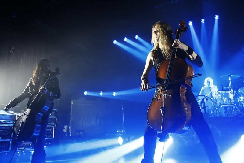 Einmal mehr mit großartiger Lightshow. – Apocalyptica