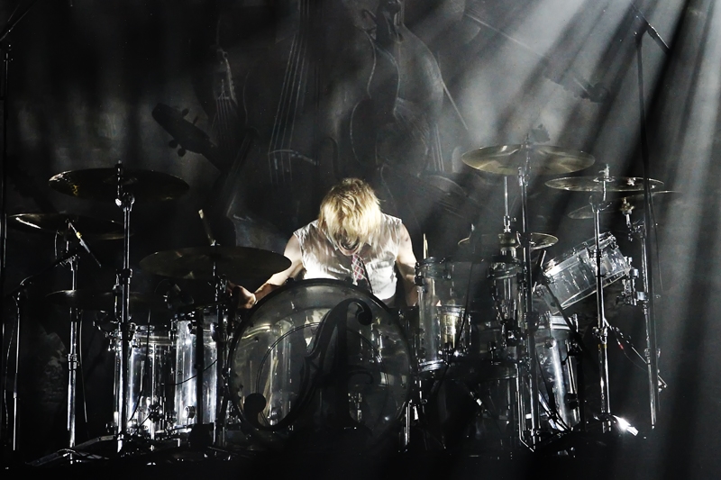 Apocalyptica – Einmal mehr mit großartiger Lightshow. – Mikko Siren