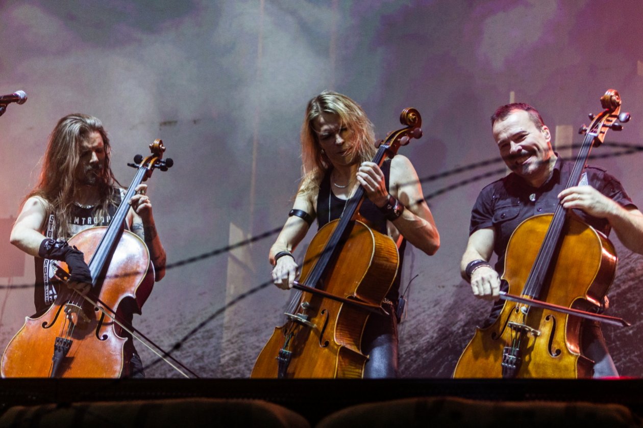 Als Special Guests von Sabaton 2019 in Berlin. – Apocalyptica.