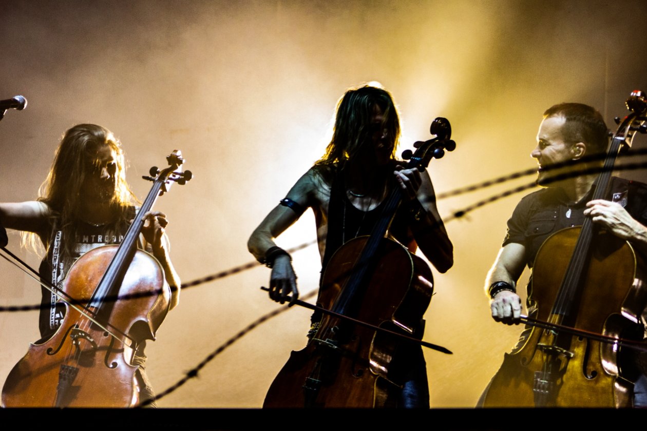 Als Special Guests von Sabaton 2019 in Berlin. – Apocalyptica.