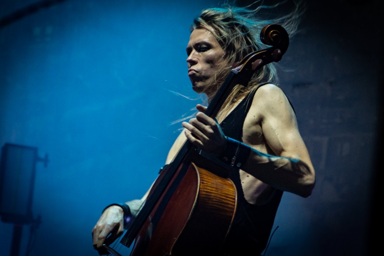 Apocalyptica – Als Special Guests von Sabaton 2019 in Berlin. – Eicca Toppinen.