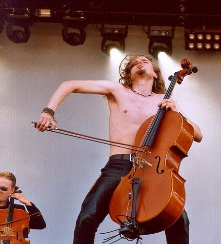 Apocalyptica – Achtung, hier brennt das Cello! – 