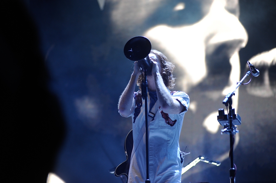 Arcade Fire – Fulminante Show in Neuhausen ob Eck. – Fulminanter Beginn.