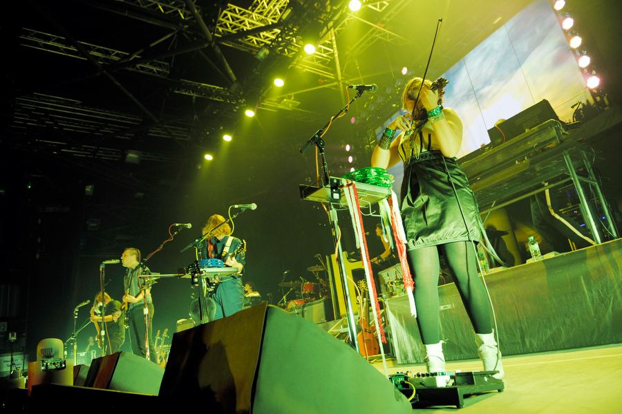Mit Lauten und Leiern: Arcade Fire spielen in der Philipshalle – Arcade Fire in Düsseldorf