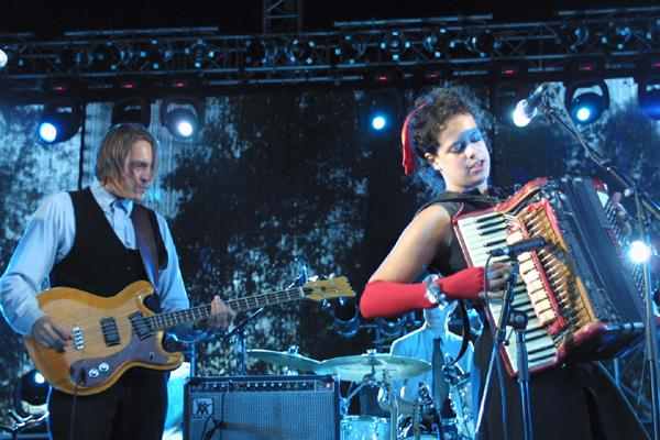 Arcade Fire – Die kanadischen Überflieger beim Monsters Of Spex. – 