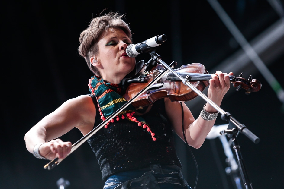 Arcade Fire – Headliner in Neuhausen ob Eck (und in Scheeßel natürlich). – Sarah Neufeld.
