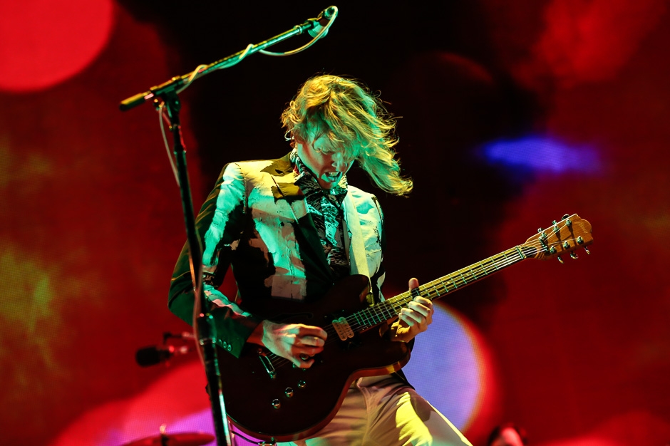 Arcade Fire – Headliner in Neuhausen ob Eck (und in Scheeßel natürlich). – Solo!