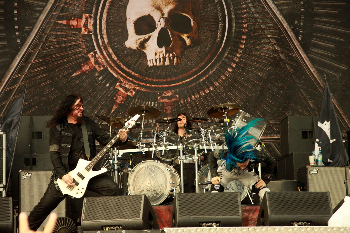 Für jede Haarfarbe etwas dabei. – Arch Enemy