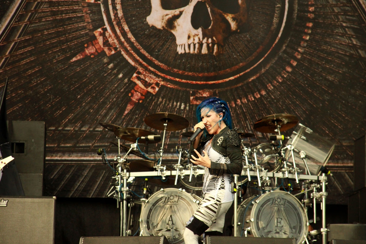 Für jede Haarfarbe etwas dabei. – Arch Enemy