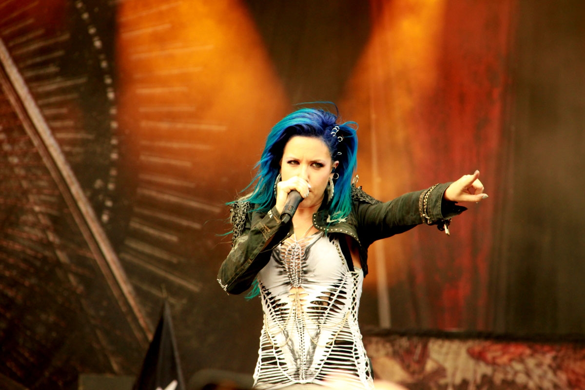 Für jede Haarfarbe etwas dabei. – Arch Enemy
