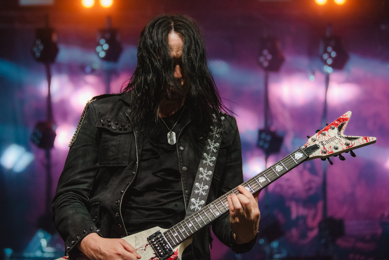In Flames – 