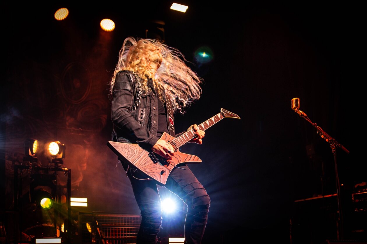 The European Siege Tour: Arch Enemy mit der neuen Platte "Deceivers" und Co-Headliner Behemoth. – Gitarrensoli en masse.