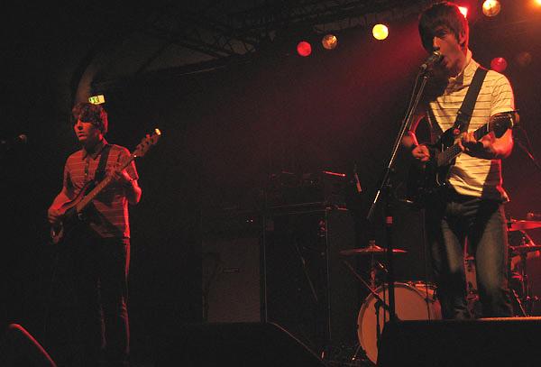 Arctic Monkeys – Die britischen Überflieger und ihr zweites Album in Berlin. – 