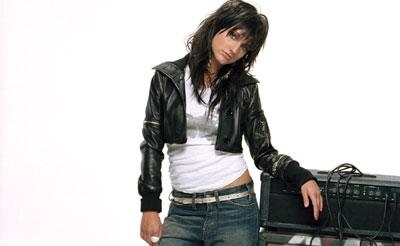 Ashlee Simpson – Jessica Simpson ist sweet. Ashlee cool und sexy. – 