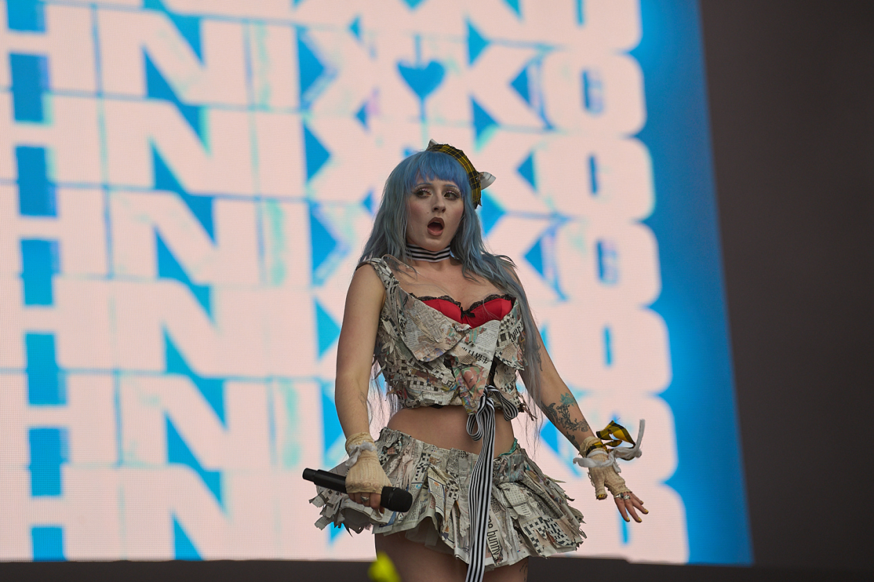 Die Rapperin begeistert ihre Fans in Berlin – Ashnikko.