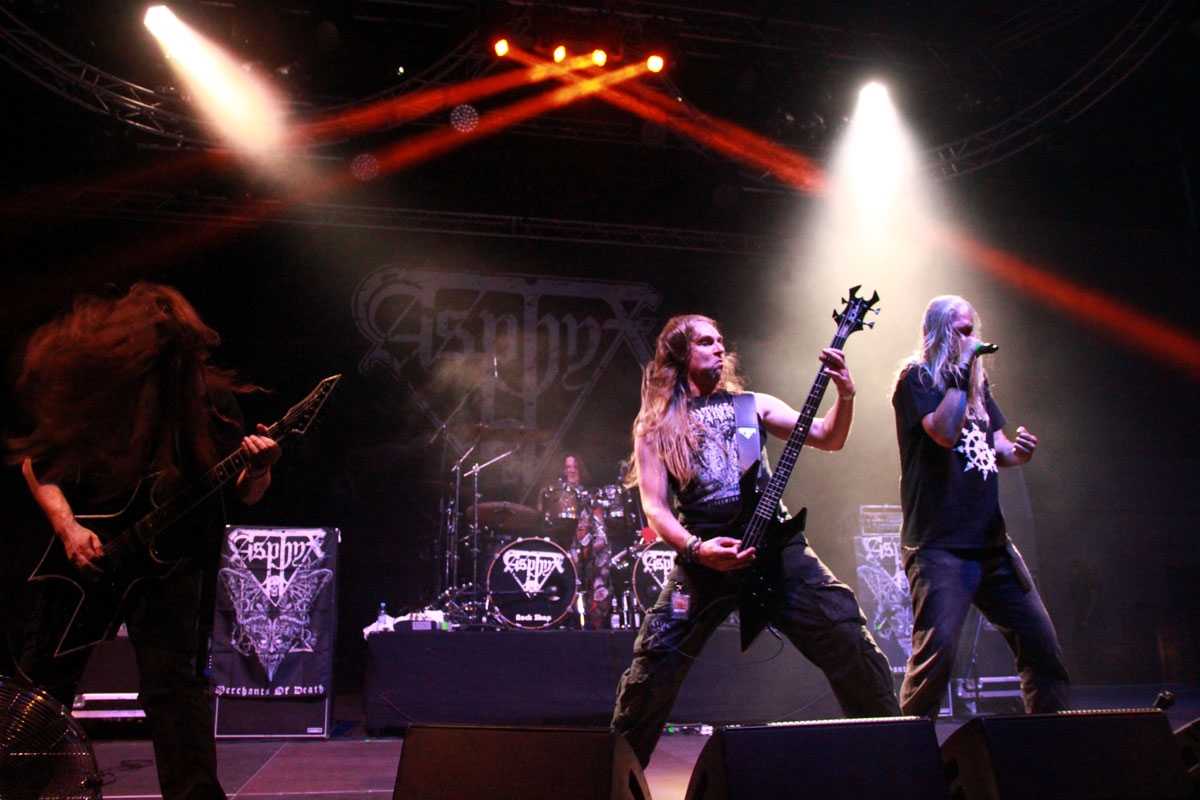 Unterhaltsamer Gig trotz technischer Probleme. – Asphyx