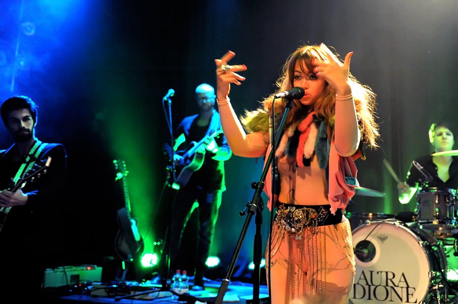 Aura Dione 2011 im Kölner Stadtgarten. – Aura Dione live in Köln