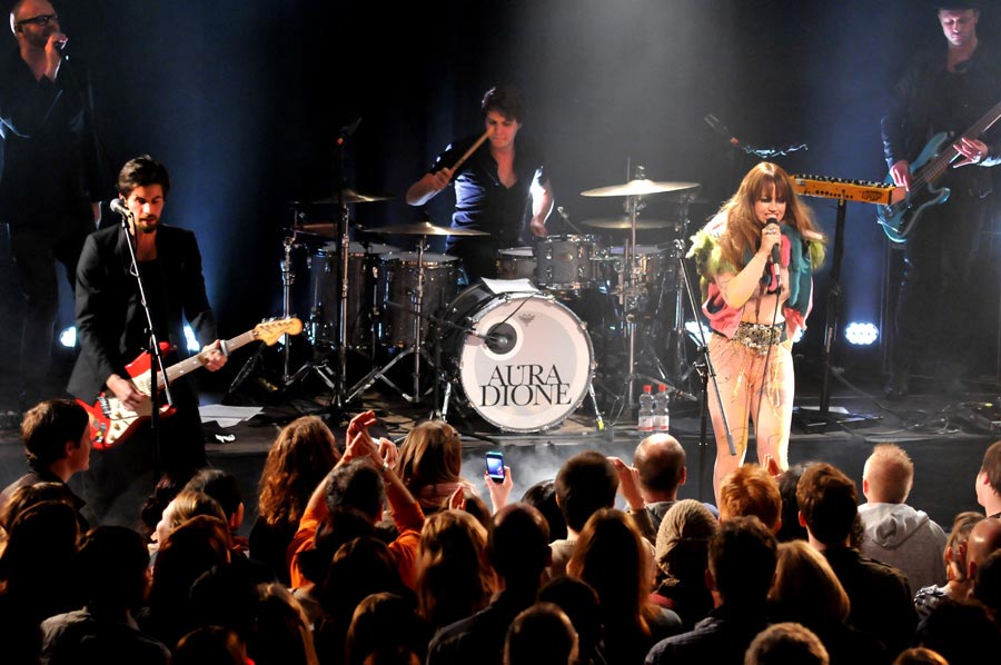 Aura Dione 2011 im Kölner Stadtgarten. – Aura Dione live in Köln