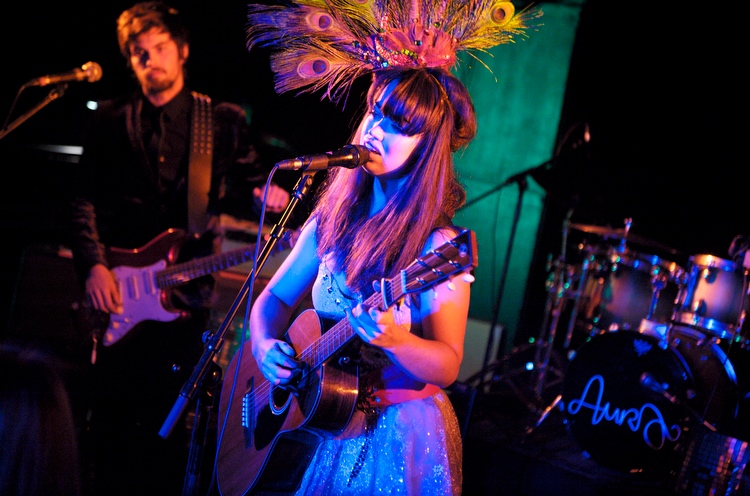 I Will Love You Monday - an einem Sonntagabend im Februar 2010. – Aura Dione und Band in Köln.