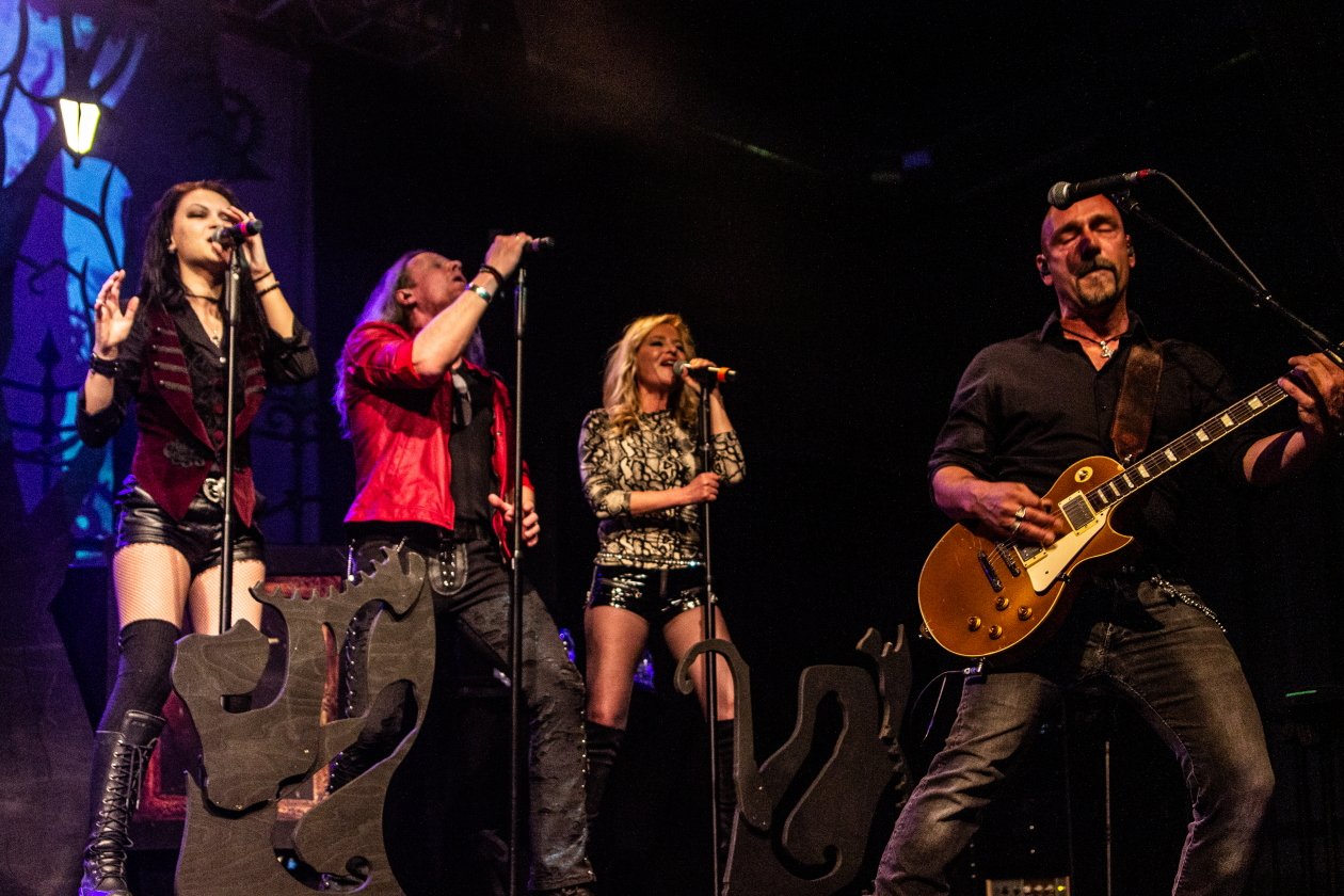 Avantasia – Cowan, Langhans, Ina Morgan und Oliver Hartmann.