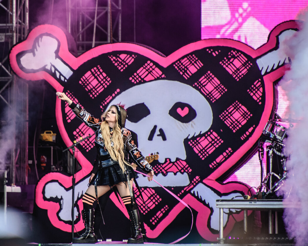 Nostalgie-Reise: Die Kanadierin drehte am Sonntag auf. – Avril Lavigne.