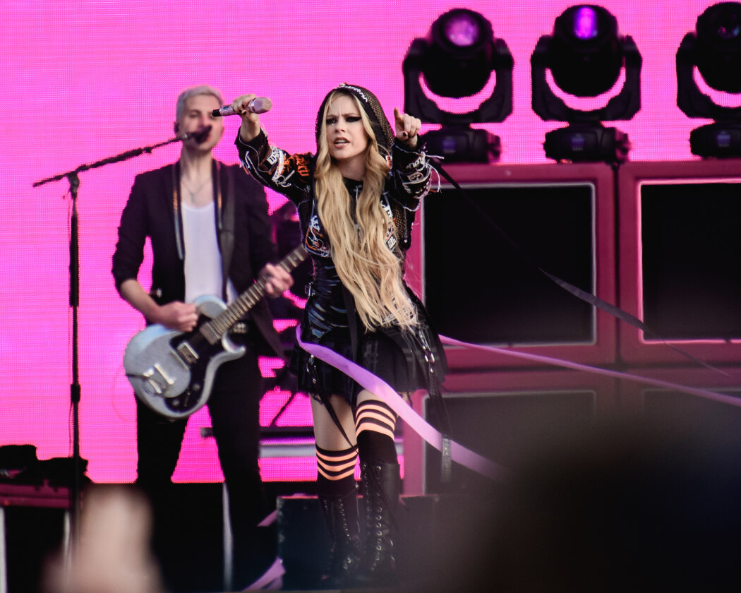 Nostalgie-Reise: Die Kanadierin drehte am Sonntag auf. – Avril Lavigne.
