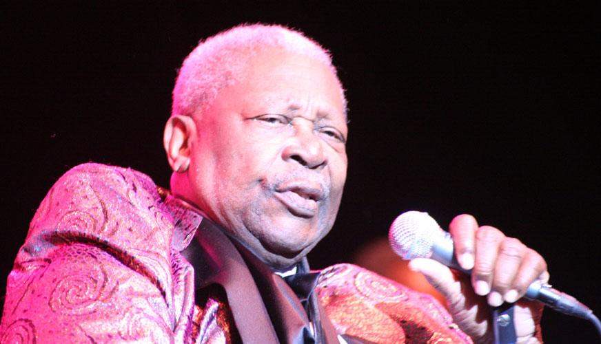 B.B. King – Auf seiner Abschiedstour glänzt der alte Mann des Blues als Charmeur. – 