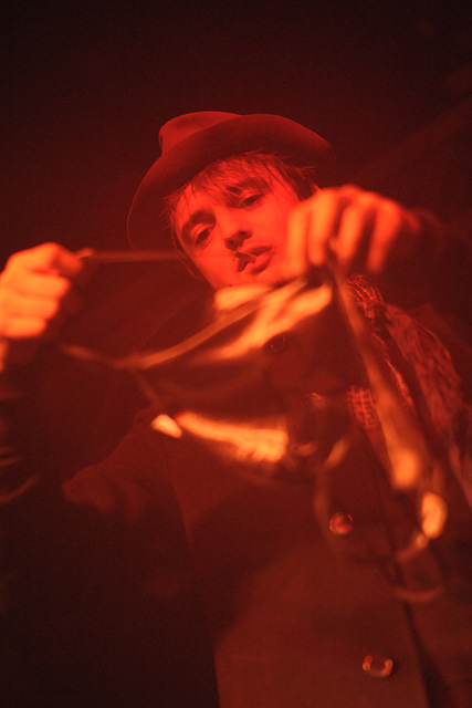 Babyshambles – Pete Doherty, live und pünktlich in der Kölner Live Music Hall. – 