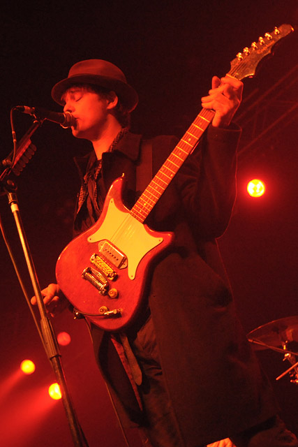 Babyshambles – Pete Doherty, live und pünktlich in der Kölner Live Music Hall. – 
