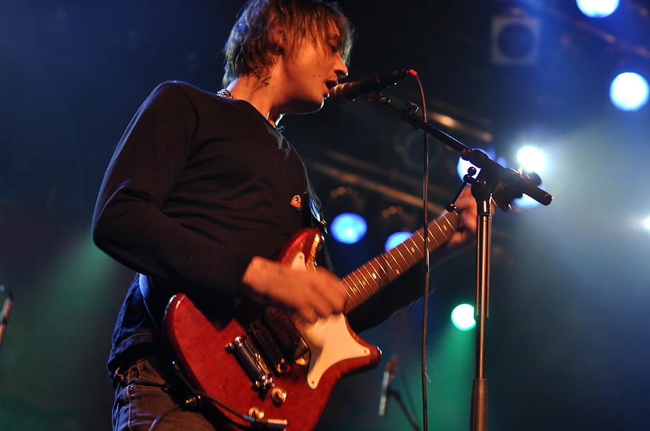 Babyshambles – Pete in action.
