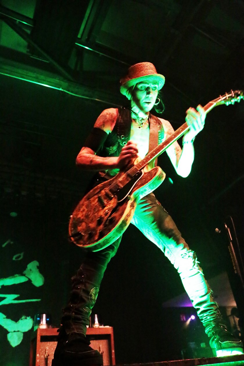 Backyard Babies – Backyard Babies.