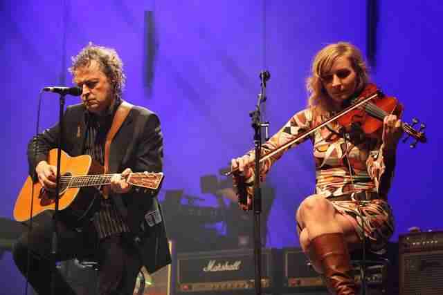 Bap – Bilder vom Auftakt der "Greatest Hits"-Tournee in der Kölnarena mit Henning Wehland, Thomas D und Marta Jandova. – Niedecken und Anne de Wolf.