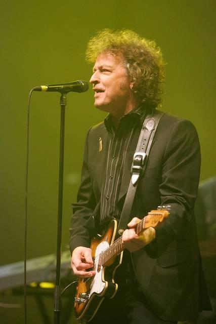 Bap – Bilder vom Auftakt der "Greatest Hits"-Tournee in der Kölnarena mit Henning Wehland, Thomas D und Marta Jandova. – Wolfgang Niedecken.