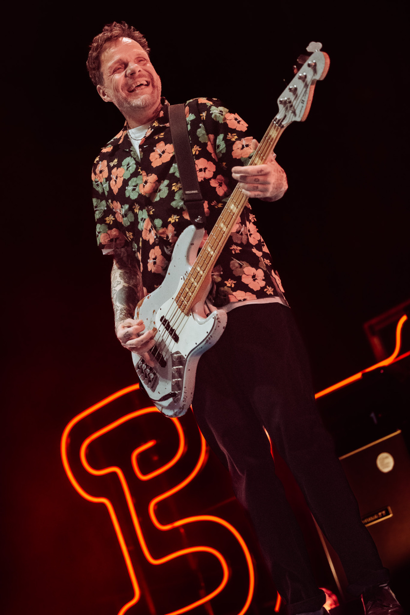 30 Jahre Beatsteaks! Die Berliner laden am ersten Abend zu ihrem frühen Werk - unterstützt u.a. von Die Ärzte und Die Toten Hosen . – Beatsteaks.