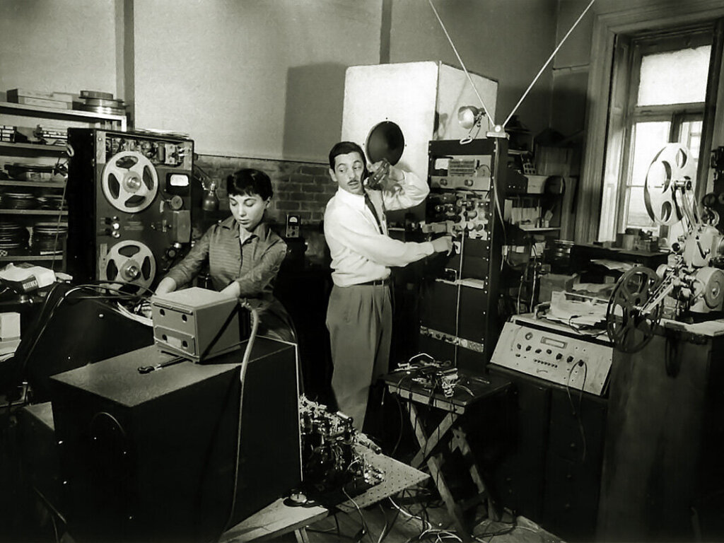 Bebe & Louis Barron