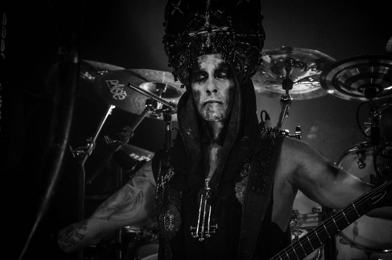 Behemoth – Die polnische Black-/Death-Institution auf "Ecclesia Diabolica Evropa"-Tournee. – Nergal.