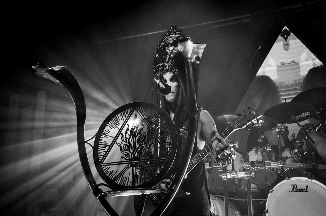 Behemoth – Die polnische Black-/Death-Institution auf "Ecclesia Diabolica Evropa"-Tournee. – Nergal.