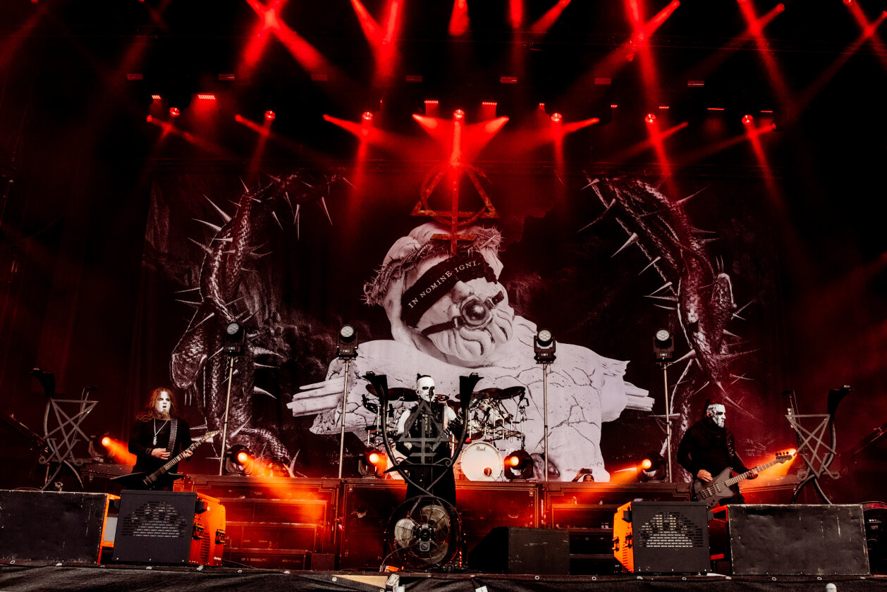 Die Extreme-Metaller aus Polen lieferten am Festivalsamstag einen der Gigs des Tages ab. – Behemoth.
