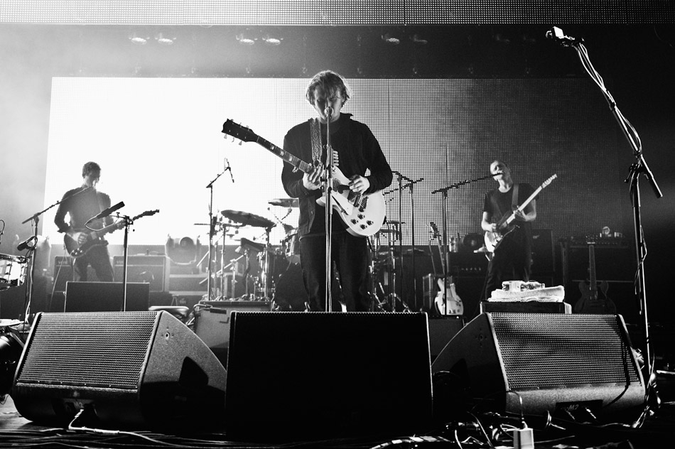 Ben Howard – Der Londoner live am Main. – Seine Leidenschaften: Surfen und Musik.