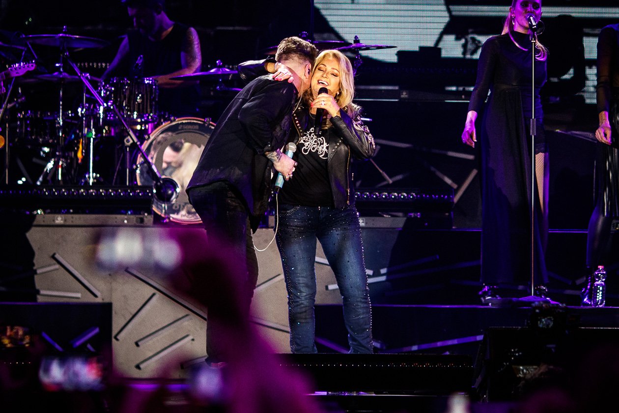 Ben Zucker – Beim Konzert wurde auch für eine DVD gefilmt - mit am Start: Bonnie Tyler und Schwester Sarah Zucker. – Ben und Bonnie.
