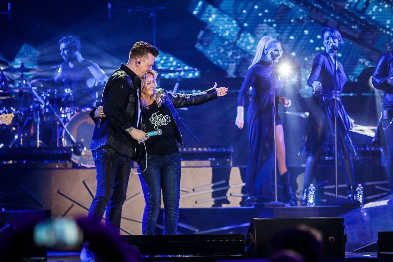 Ben Zucker – Beim Konzert wurde auch für eine DVD gefilmt - mit am Start: Bonnie Tyler und Schwester Sarah Zucker. – Bonnie Tyler.