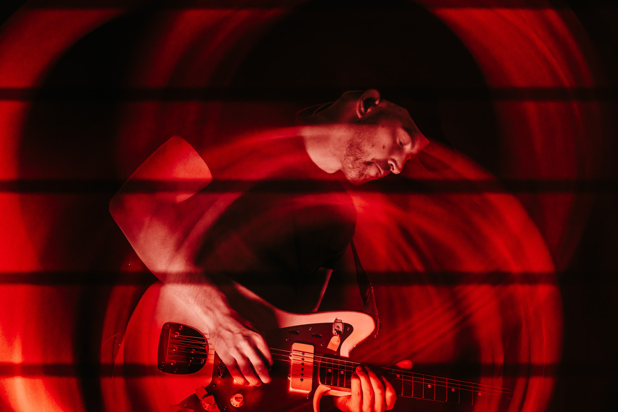 Betterov – Gitarre.