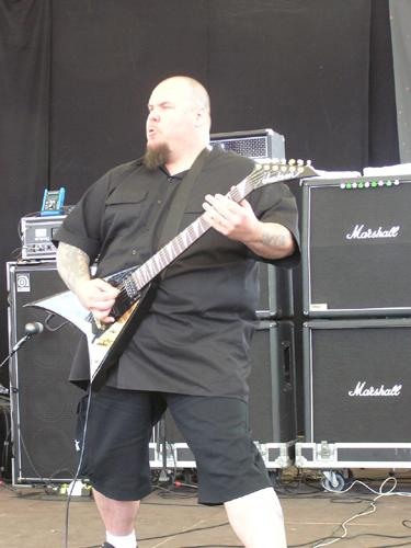 Beyond Fear – Die neue Band um den Ripper zeigt sich tight und aggressiv. – 