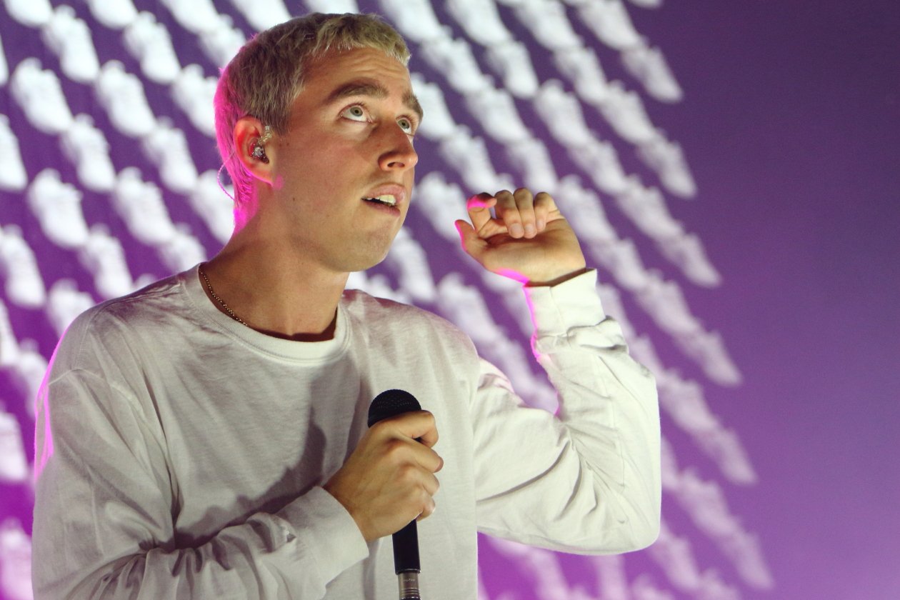 Bilderbuch stellen ihr neues Album "Magic Life" vor. – Bilderbuch in Berlin.