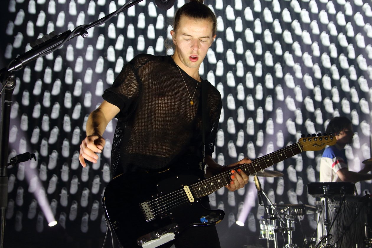 Bilderbuch stellen ihr neues Album "Magic Life" vor. – Mizzy Krammer.