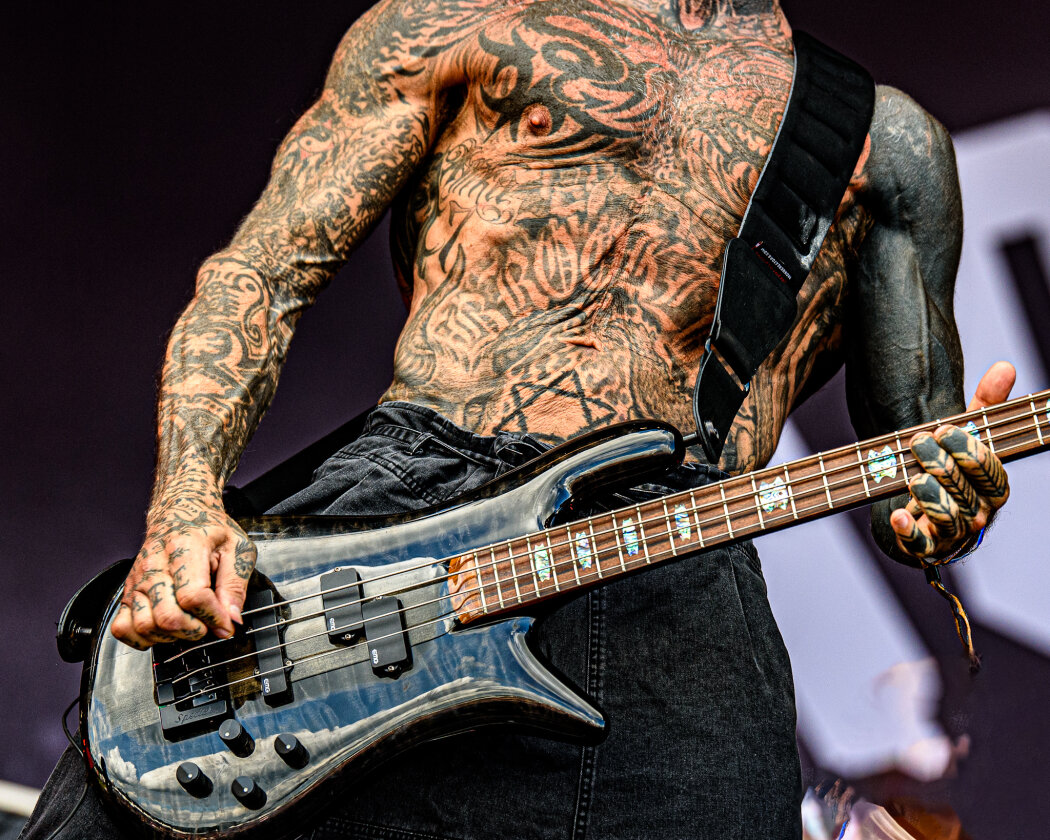 Biohazard – Comeback in Originalbesetzung - und die Fans fest im Griff. – Evan Seinfeld.