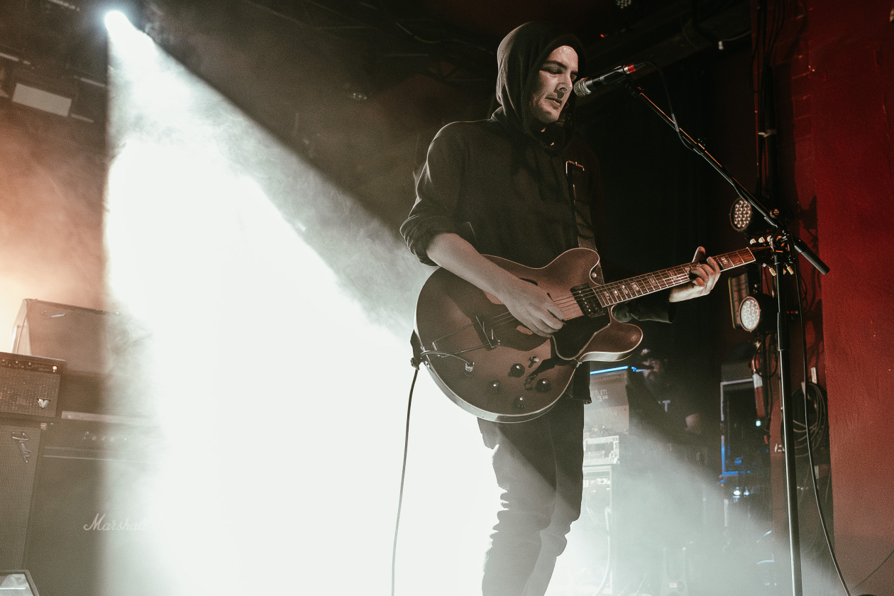 Black Rebel Motorcycle Club – Robert Levon Been.