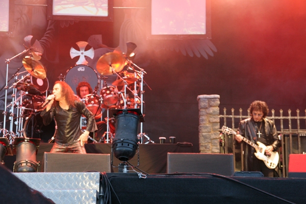 Dürfen sich zwar nicht Black Sabbath nennen, aber jeder weiß, was gemeint ist. – 