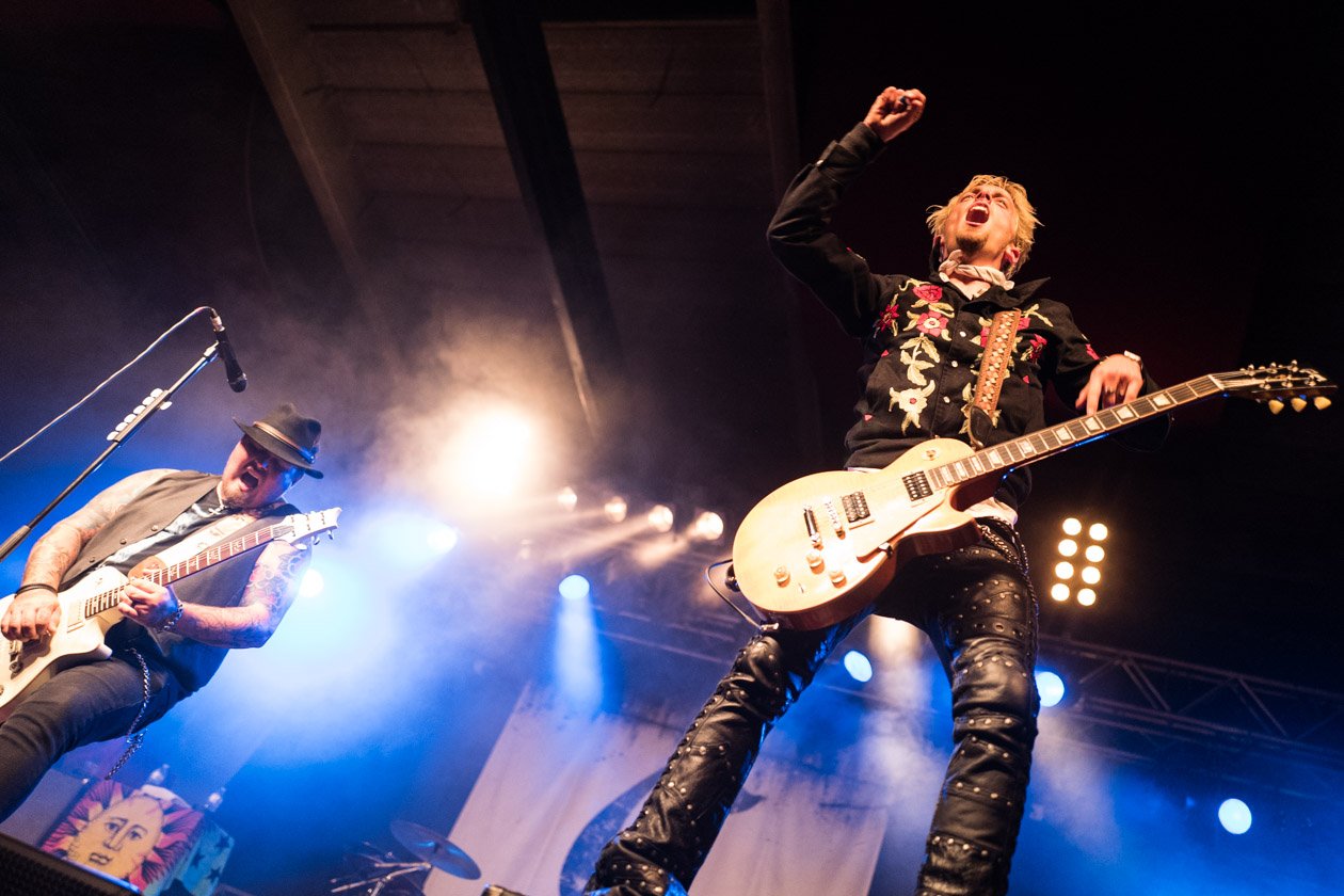 Black Stone Cherry – Black Stone Cherry.