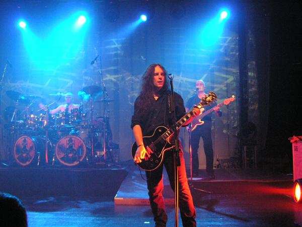 Blind Guardian – Von Helden, Trollen, Elfen und Schlachten singen. – 